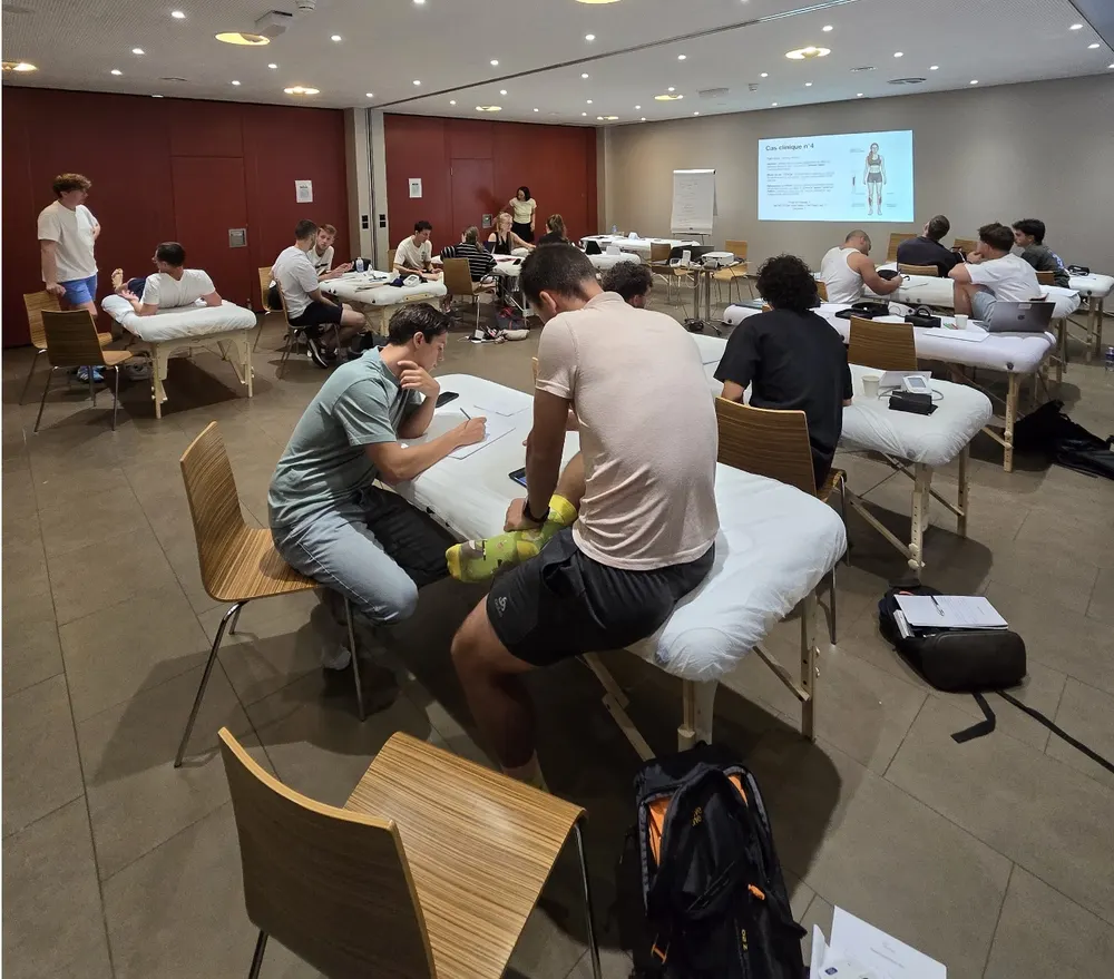 Étude de cas clinique en petits groupes pendant le présentiel troubles vasculaires