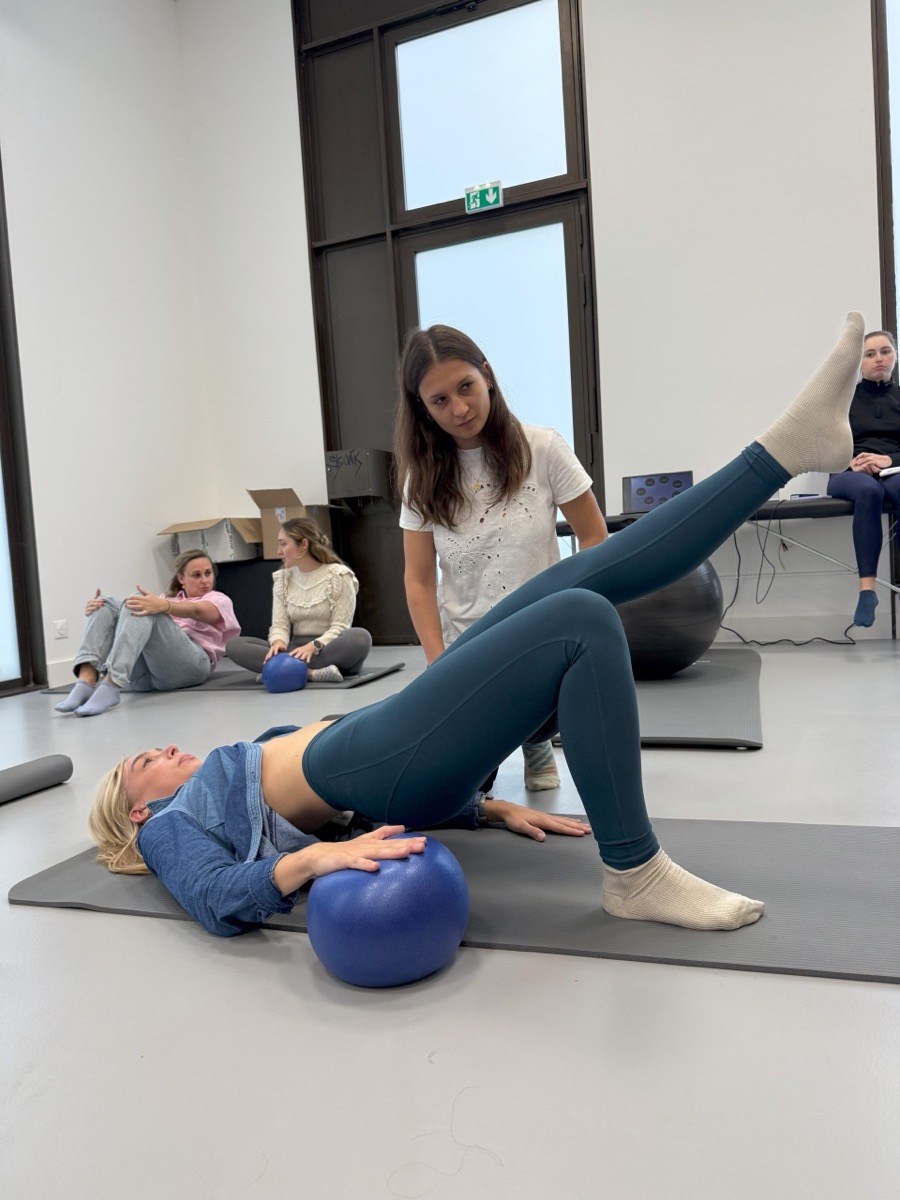Supervised practice during an on-site Physio Learning course